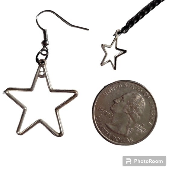 HANDMADE UPCYCLED MISMATCHED STAR EARRINGS - Picture 2 of 4